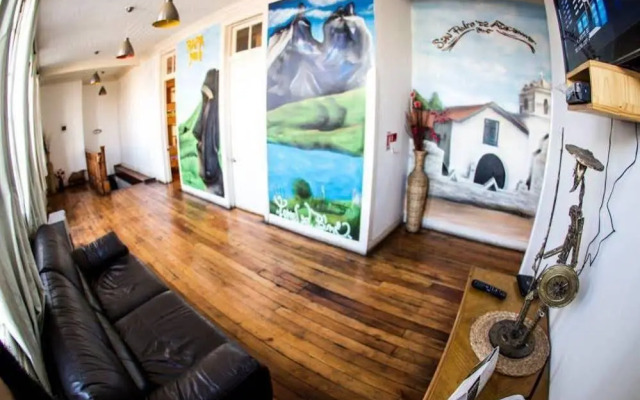 Chile Lindo Hostel