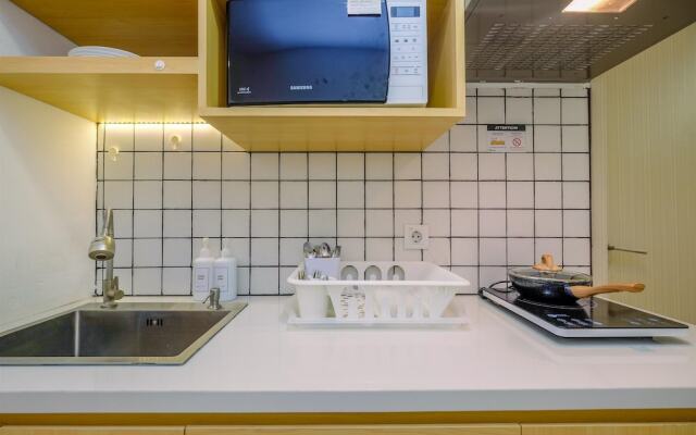 Comfy And Homey 2Br At Meikarta Apartment
