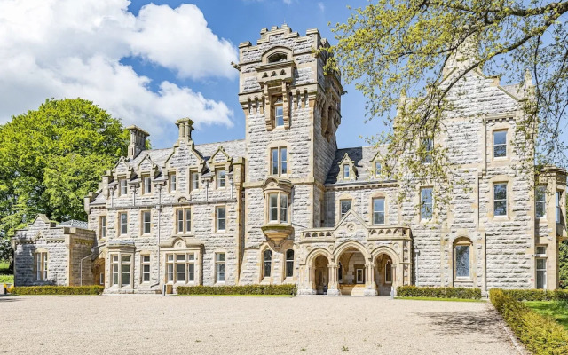 The Violet Suite Stone Cross Mansion