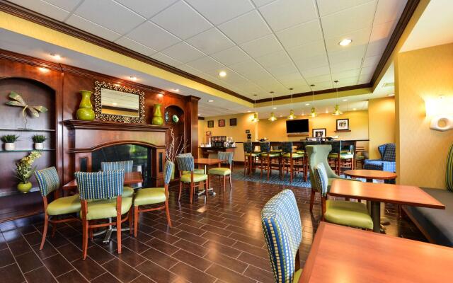 Hampton Inn by Hilton Petersburg Fort Lee