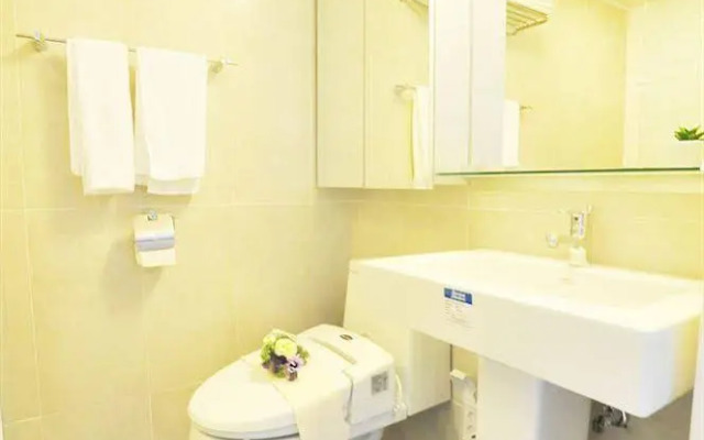 Golden Forest Residence River