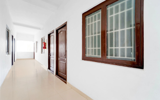 Super Hotel O Coimbatore International Airport East Zone