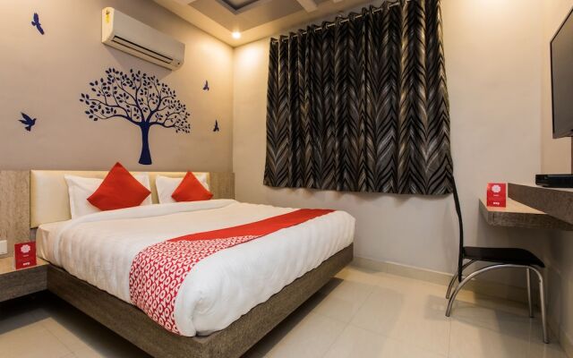 OYO 13531 Hotel Sundaram Palace