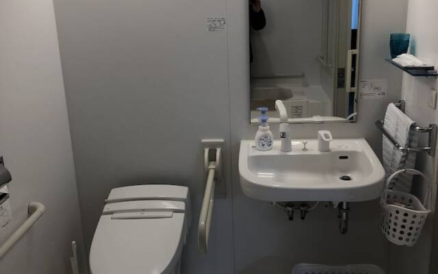 Fujisawa Inn & Suites