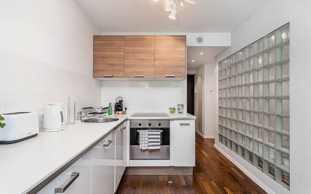 Plac Grzybowski Apartment