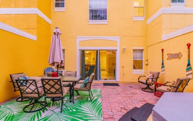 Pompano Place 3 Bedroom Townhouse by Redawning