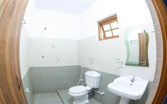 Rupa's Hotel Arugambay