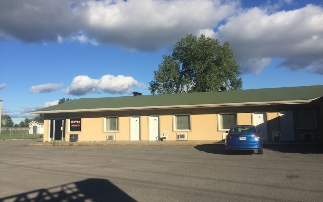 Motel Du Parc Masson