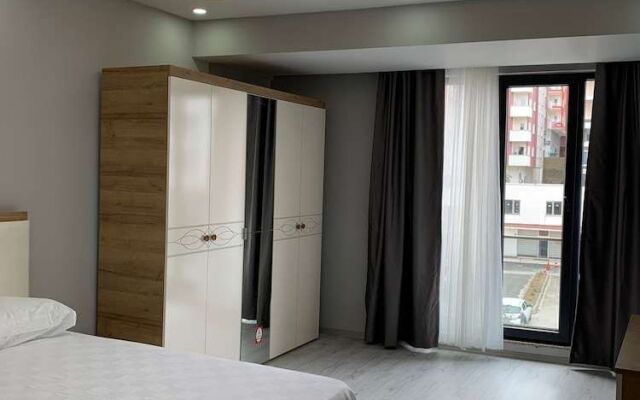 Renaissance Apart Hotel
