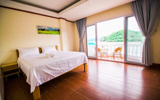 Dragon Bay Resort by ZEN Rooms