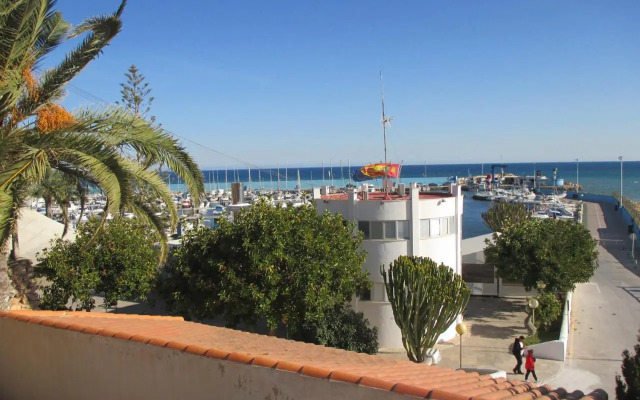 Playa Elisa Bay