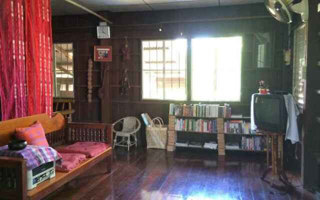 Tongpun Escape Hostel