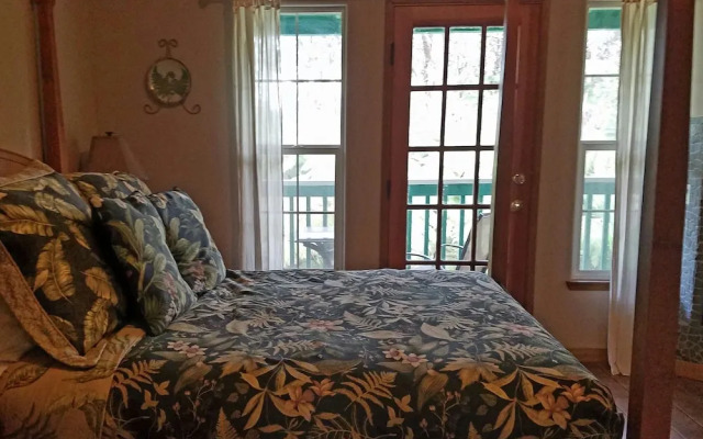 Lava Pond Lodge - Hotel in 沃尔卡诺 - Photo 2