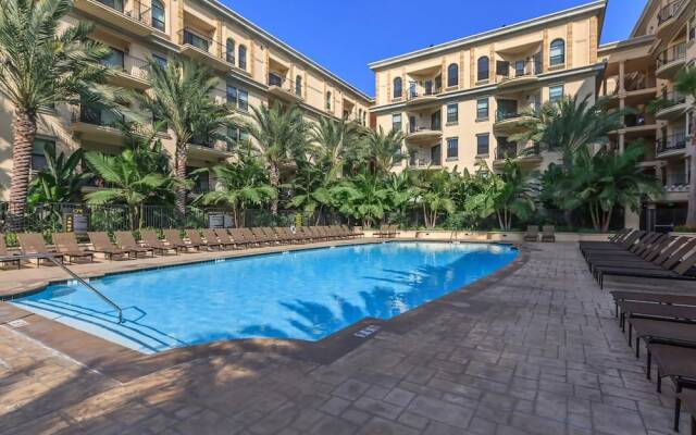 Downtown LA Artistic Apartments