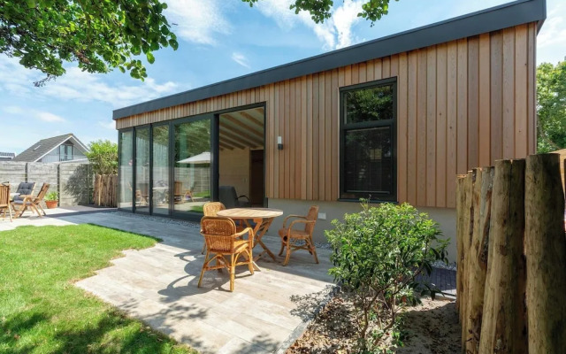 Attractive Home With Terrace