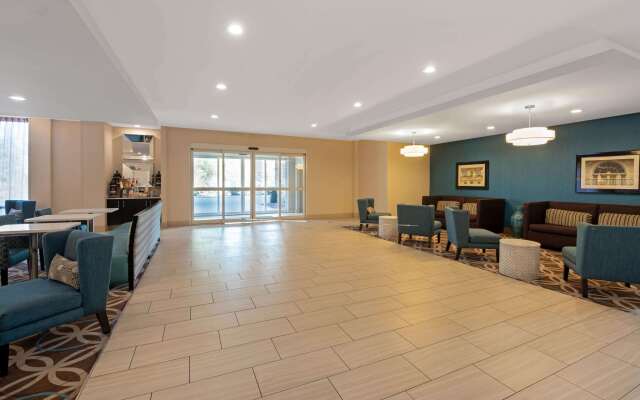 La Quinta Inn & Suites by Wyndham West Monroe