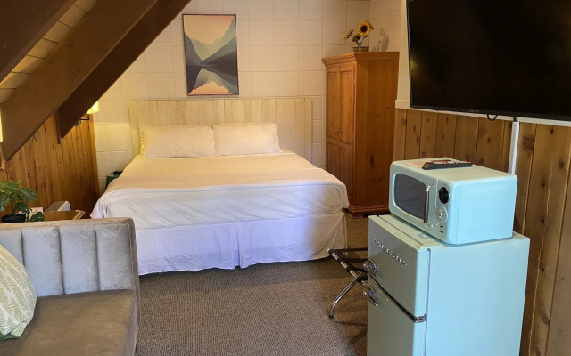Cinnamon Bear Inn