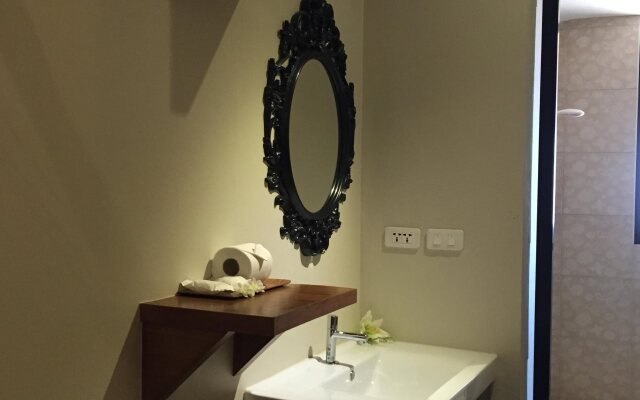 At Samui Boutique Hotel