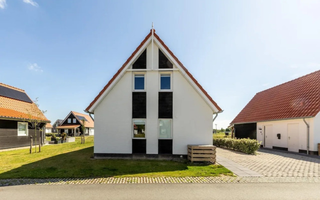 Welcoming Holiday Home With Private Garden