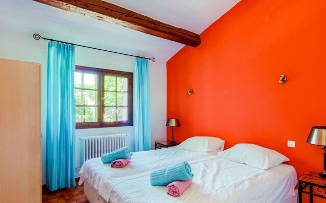 Villa With Guest Accommodation and Heated Pool in Sainte Maxime