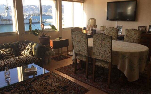 Apartment With 2 Bedrooms in Saint-mandrier-sur-mer, With Wonderful se
