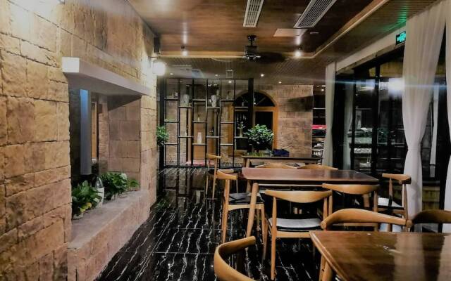 Artistic Conception Yard