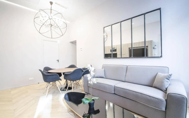 Luxury apartment in Opera - The Louvre