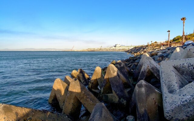 Mouille Point Apartment