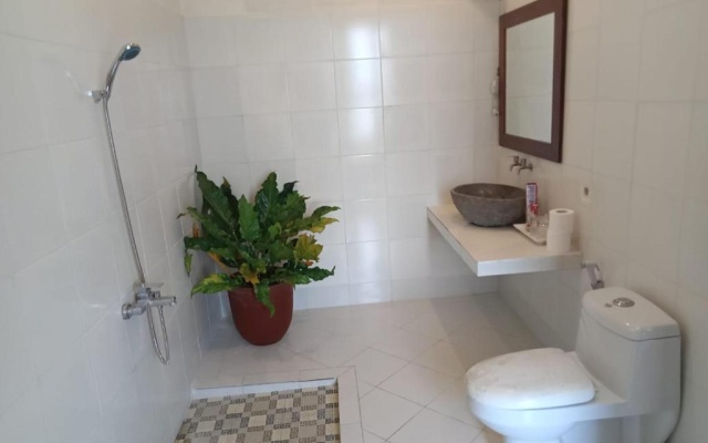 Rosella Cottages   Homestay   Yogyakarta – Bathroom – Sleman