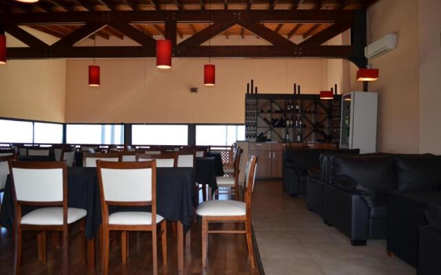 Rahuen Hotel/Restaurant