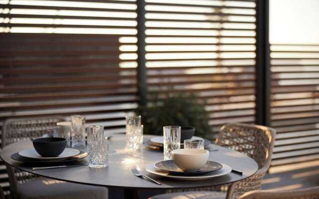 Aernia Suites & Art