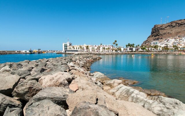 Mogan Beachfront apartment V&L