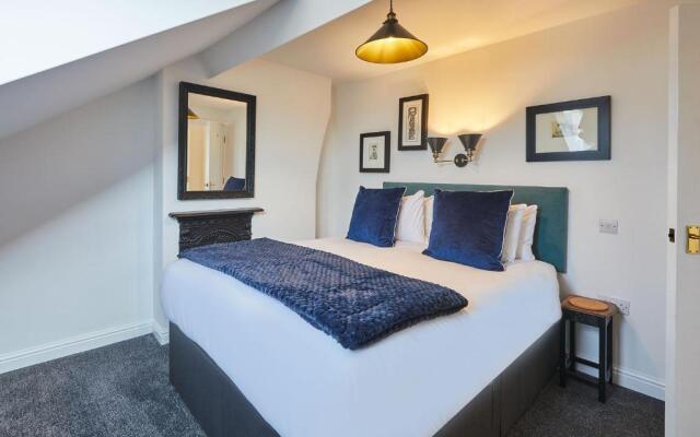 Host Stay Mindello Loft Apartment