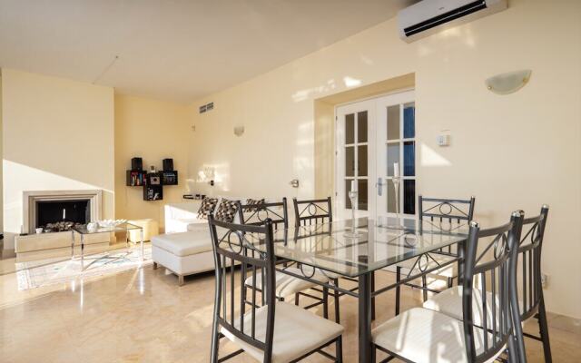 Unbeatable Penthouse in Fuengirola Hills