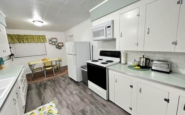 Cascade Motel