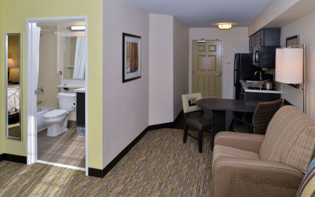 Candlewood Suites Eugene Springfield, an IHG Hotel