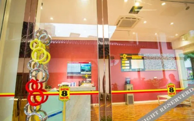 Super 8 Hotel (Wenzhou Wuma Street Dananmen)