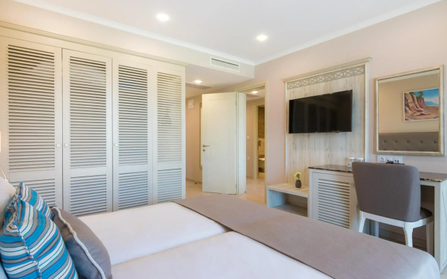 King Maron Beach Hotel & Spa