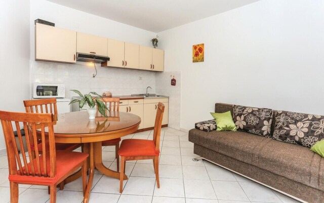 Awesome Home in Podstrana With Wifi and 1 Bedrooms