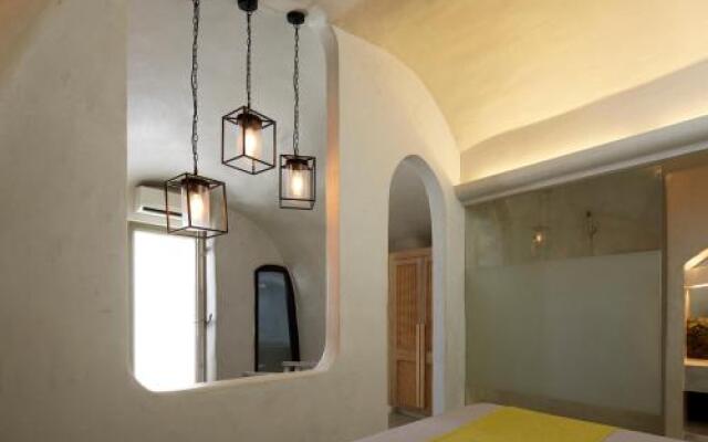 Rhenia's Suites