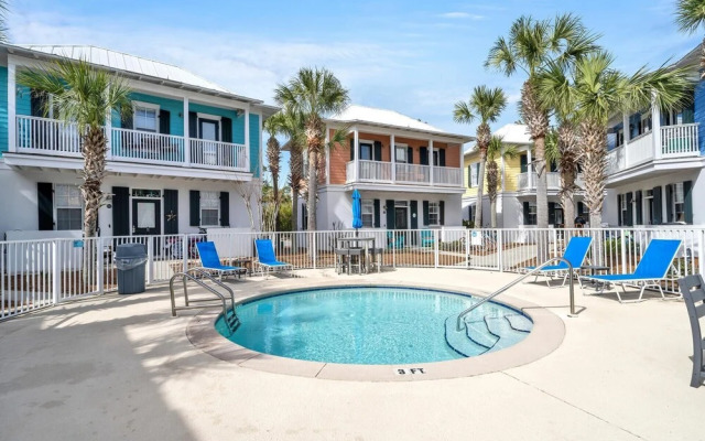 Crystal Village II, Unit 10B