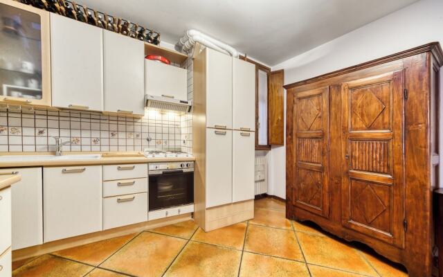 Piazza Maggiore Duplex Apartment