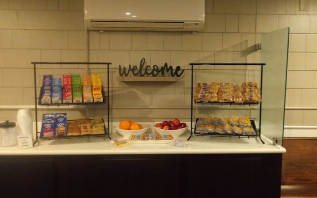St. Ignace Budget Host Inn