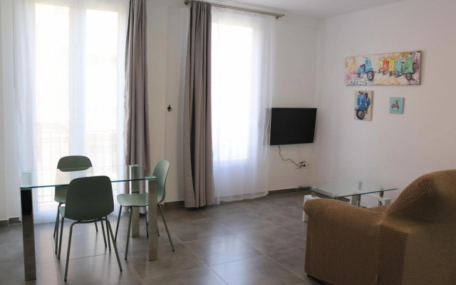 Balustrada Apartments