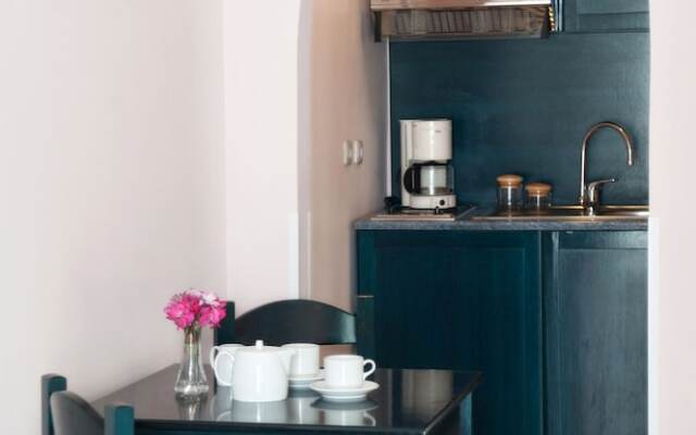 Sea Breeze Hotel Apartments & Residences