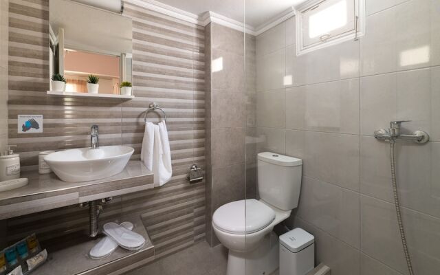 Marikas Deluxe Rooms