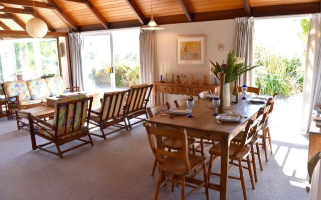 Anchor in Akaroa - Akaroa Holiday Home