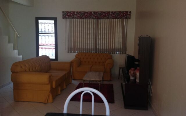 Hotel California Flats