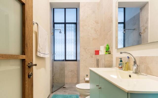 Magical 2BR Beach Bauhaus Stylish Nest