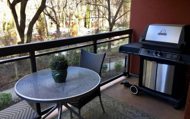 Tranquil Apartment Overlooking Creek #244